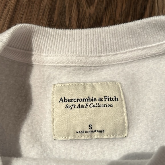 Abercrombie sweatshirt - Picture 3 of 3